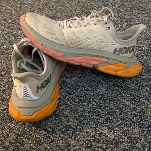 Clifton Hoka One One shoes